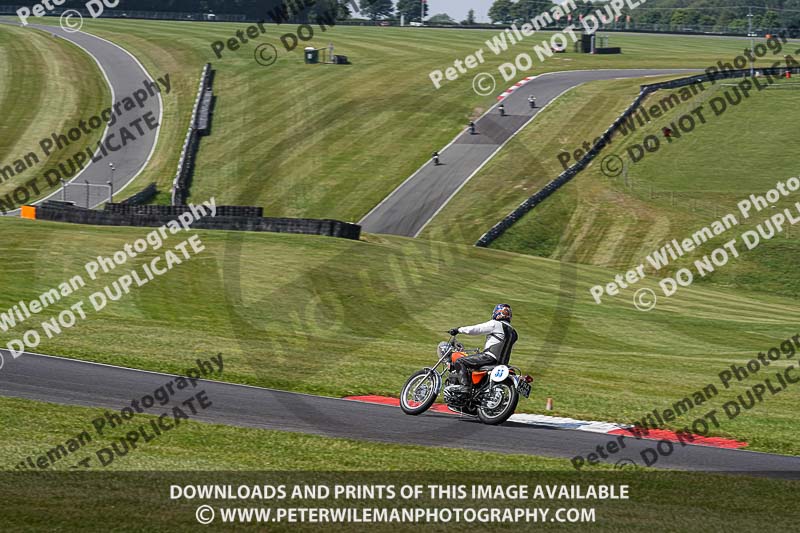 Vintage motorcycle club;eventdigitalimages;mallory park;mallory park trackday photographs;no limits trackdays;peter wileman photography;trackday digital images;trackday photos;vmcc festival 1000 bikes photographs